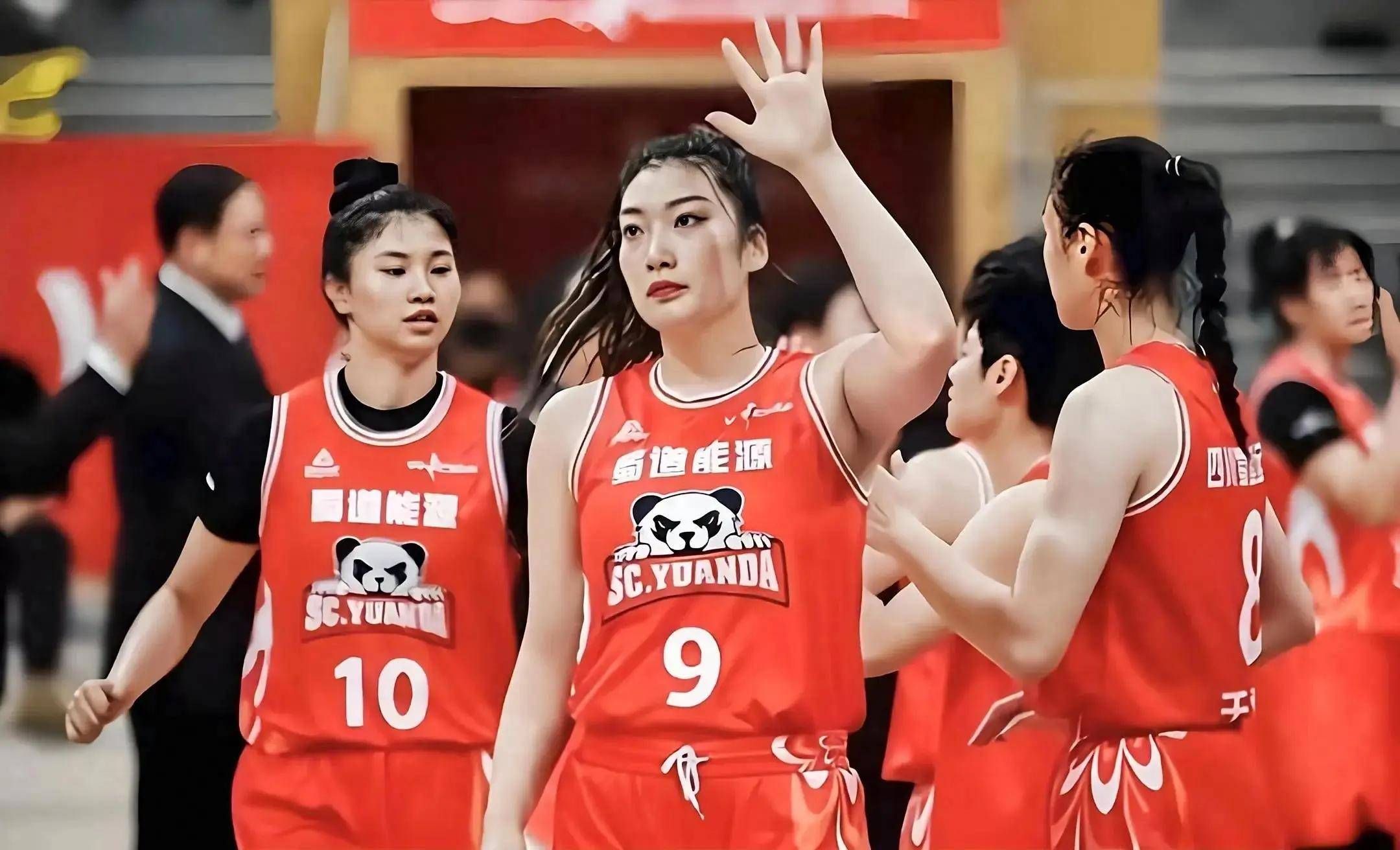 包含中国女篮将继续集训&7月初迎海口和长沙2站热身赛冲刺备战亚洲杯的词条